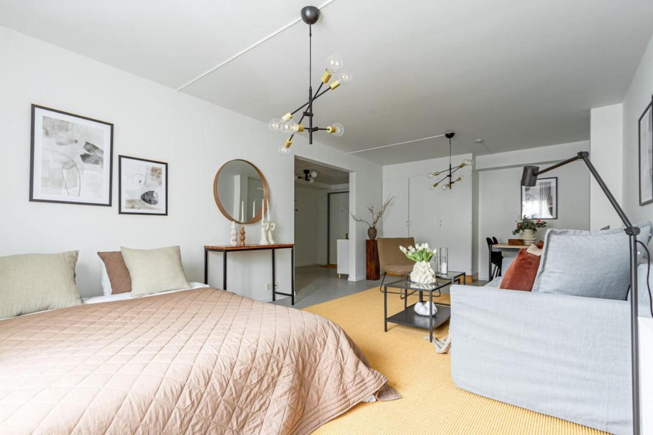 Cheap Stay On Hip Soedermalm - Construction Work Стокгольм Экстерьер фото